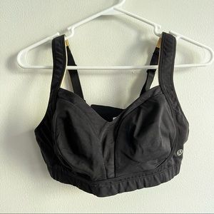 Black lulu sports bra (only worn a few times) - supportive, adjustable!